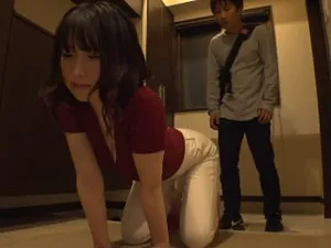 Anh rể không làm thỏa mãn được chị thì... để em!
