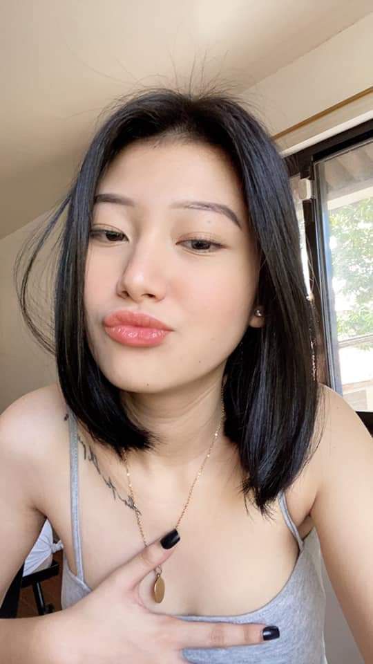 Anh thích ngắm nhìn em bị địt tập thể vợ à”